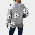 Klára – V-Neck Floral Pattern