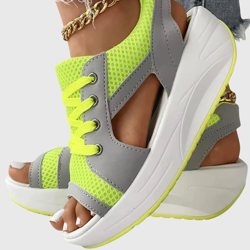 "Marlene™ | Mukavat Sandaalit" can be rewritten as "Marlene™ | Comfortable Sandals".