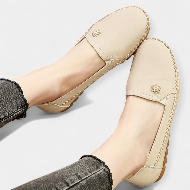 Karolína Elegants Slip-On Tennarit – Mukavat Päivittäiseen Käyttöön