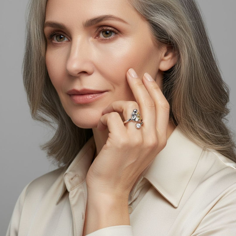 Rose™ | Dog Icon Ring