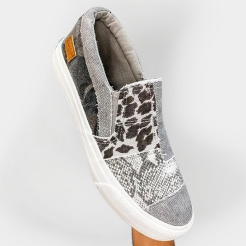 Magdalēna Elegant Urban Sneakers with Animal Print