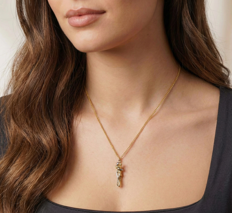 Susan™ | Love Necklace