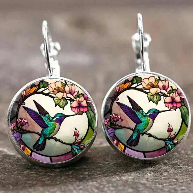 Lunéa™ | Kaulakoru Hummingbird-riipuksella lasikupolin sisällä