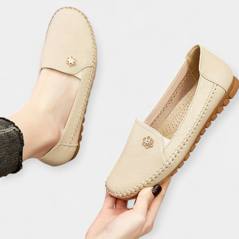 Karolína Elegants Slip-On Tennarit – Mukavat Päivittäiseen Käyttöön