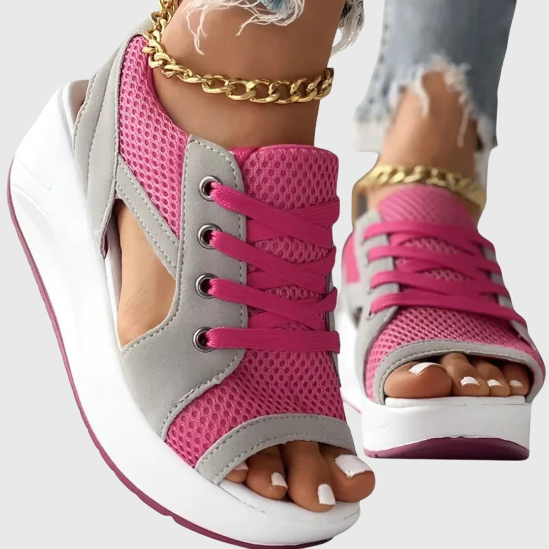 "Marlene™ | Mukavat Sandaalit" can be rewritten as "Marlene™ | Comfortable Sandals".