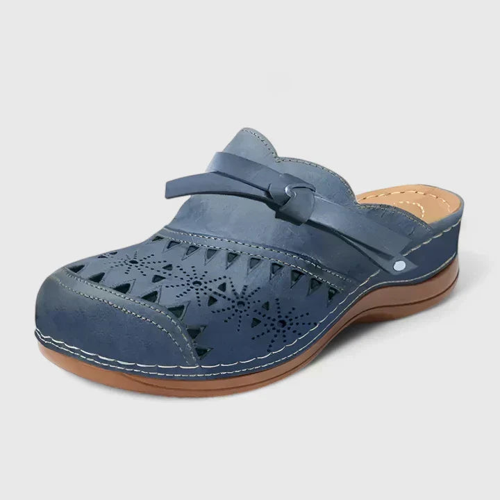 Braylynnn | Tyylikkäät Sandaalit" can be rewritten as "Braylynnn | Elegant Sandals.